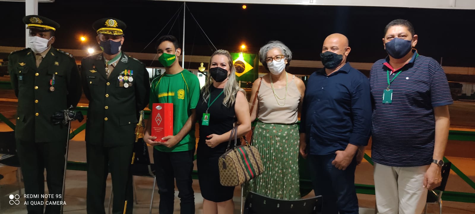 Estudante da Escola Estadual Octacílio Faustino da Silva recebe prêmio em Concurso Literário